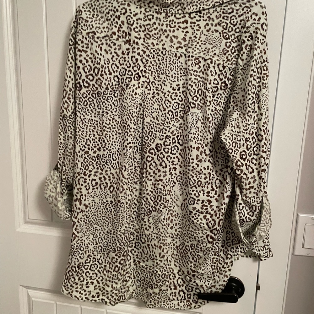 Cheetah print shirt - Picture 4 of 4